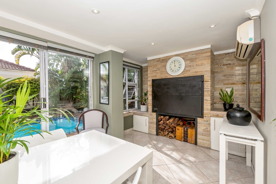 3 Bedroom Property for Sale in Sunningdale Western Cape